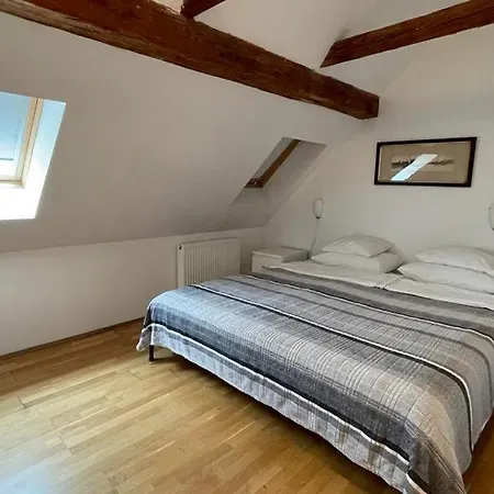 Katricnek Bohinjska Bela